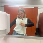 beth - @bethelmerrr - Instagram