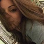 @bethemanuele - Instagram