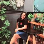 Beth England - @bethenglatiera - Instagram