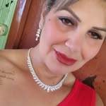 Beth Fernandes - @beth.fernandes.5245 - Instagram