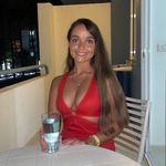 Beth Curtayne-Gardiner - @bethcurtaynegardiner - Instagram