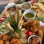 Beth Gibbons - @condimentstocatering - Instagram