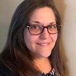 Beth Gillis - @elizabeth.gillis.12 - Instagram