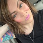 Beth Glenn - @bethietheestie - Instagram