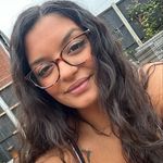 Beth Gold - @bethgold12 - Instagram