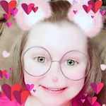 Beth Featherston-Graves - @itsbethslife - Instagram