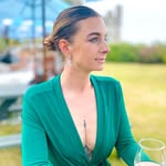 Beth Hawkins - @bethhawks1 - Instagram