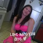 Beth Huber - @beth.huber.946 - Instagram