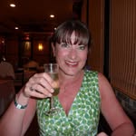 Beth Hurt - @surrey_bee - Instagram