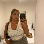 Beth Officer - @beth_officer - Instagram