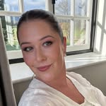 Beth Isaacs - @bethanisaacs - Instagram