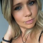 Beth Jones - @bethjayjones - Instagram