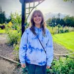 Beth Jolly - @beth.jolly10 - Instagram