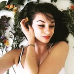 Beth Joyce - @beth_joyce21 - Instagram