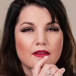 Beth Kern - @disnerdbk - Instagram