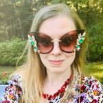 Elisa Beth Kirch - @flyingredtiara - Instagram
