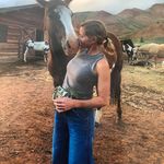 Beth Kohl - @beth.kohl - Instagram