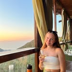 Beth Laing - Facebook