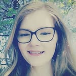 Beth Lamont - @bethlamont18 - Instagram