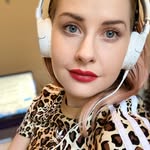 Beth Lamont - @heavenstobetsypromos - Instagram