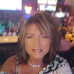 Beth Lancaster - @letsjourneytheworld - Instagram