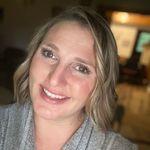 Beth Lanham - @lilsis1028 - Instagram