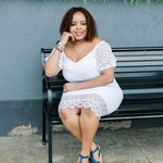 Beth Leger - @besselijah - Instagram
