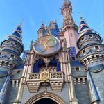 Beth & Luke - @disney_spellbound - Instagram