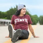 Beth Lundgren - @blund_13 - Instagram