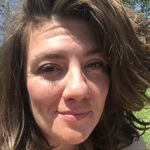 Beth Lyons - @bettylyons - Instagram