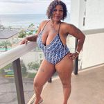 Beth Lyons - @bethlyons81 - Instagram