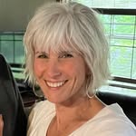 Beth Lyons - @bethlyons2306 - Instagram