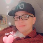 Beth Manis - @beth.manis.75 - Instagram