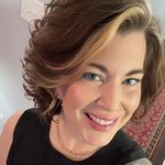 Beth Larson March - @bethmarch22 - Instagram