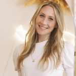 Sarah // ENERGY MEDICINE - @sarahbethmarkus - Instagram