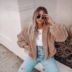 Beth Mayers - @bethany_mayerss - Instagram