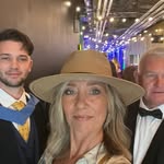 Beth McCartney - @bethmc_32 - Instagram