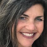 Beth McCurdy - @frenchcoastalliving - Instagram