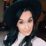 Beth Michael (McGowan) - @bethmichael21 - Instagram