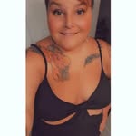Beth Mclemore - @mcbeth1052 - Instagram