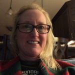 Beth McNamara - @bmac0506 - Instagram
