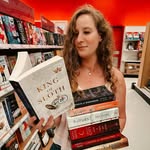 Beth Meade - @beths_bookstigram - Instagram