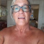 Beth Meadows - @beckybomoose - Instagram