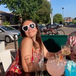 Beth Meadows 🐬 - @beth.meadows97 - Instagram