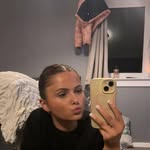 Beth Melville - @bethmelville6 - Instagram