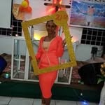 Betsy Melville - @betsymelville - Instagram