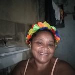 Beth Menezes - @beth.menezes.77920 - Instagram