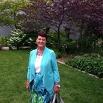 Beth Merrill - @merrills4010 - Instagram