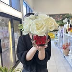 Plant and flower shop - @bethmichaelsflowershop - Instagram