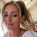 Beth Mundy - @bethmundy96 - Instagram